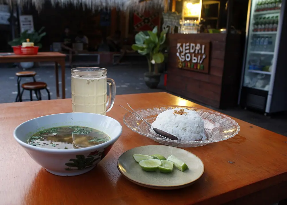 Haggling down to 50% is normal here — Pasar Seni Sukawati, While you're in Celuk