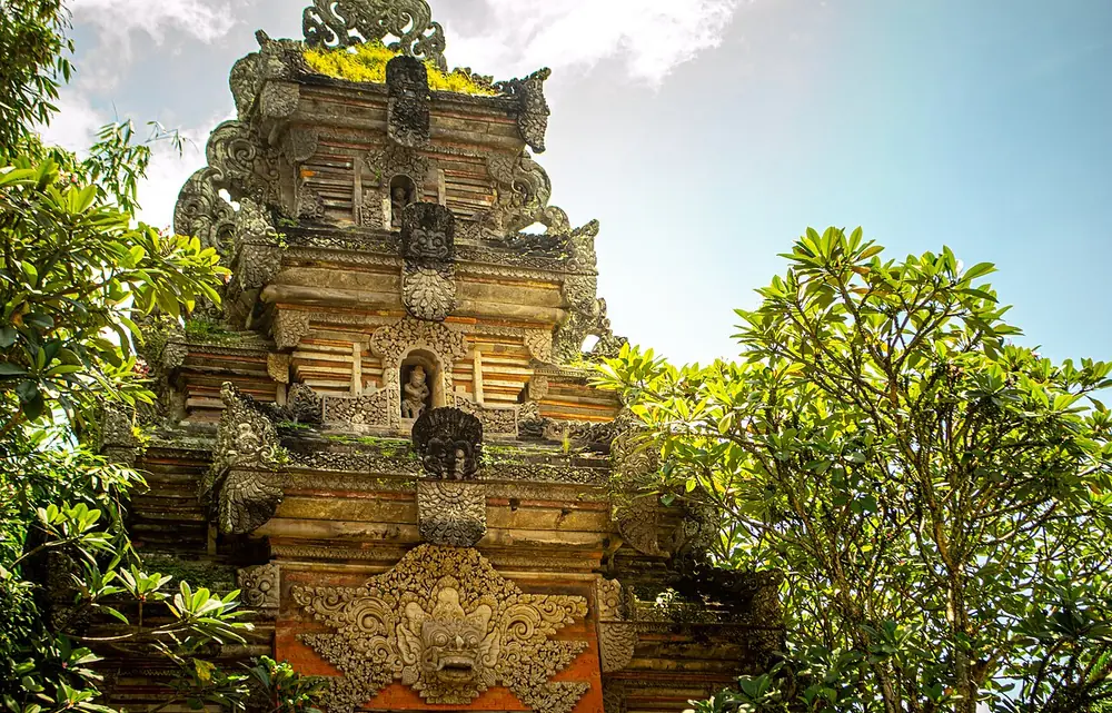 Grab a babi guling on Jl. Raya on the way — Centre d'Ubud, While you're in Kedewatan