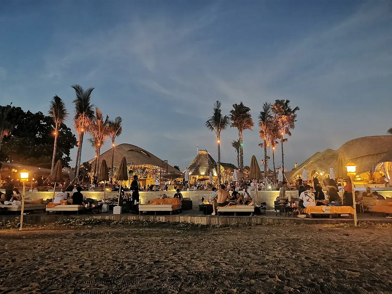 Batu Belig Beach at sunset, 10 minutes from Kerobokan