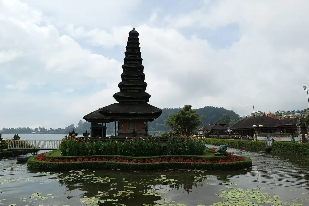 Morning mist on the lake — pure magic — Bedugul, While you're in Tabanan