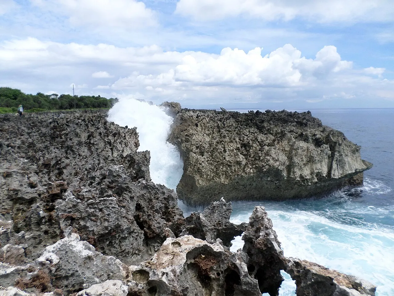 Nusa Dua's Water Blow on a big swell, 10 minutes from Tanjung Benoa