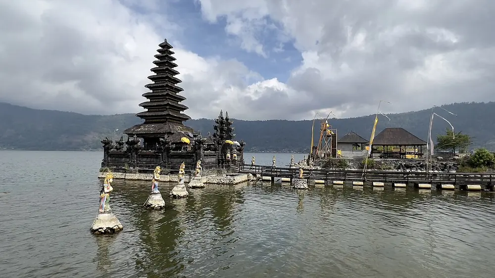 The caldera's most important temple — Pura Ulun Danu Batur, While you're in Toya Bungkah